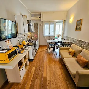  Apartament Baribello - 3 Bedrooms 3 Bathrooms - Station Włochy